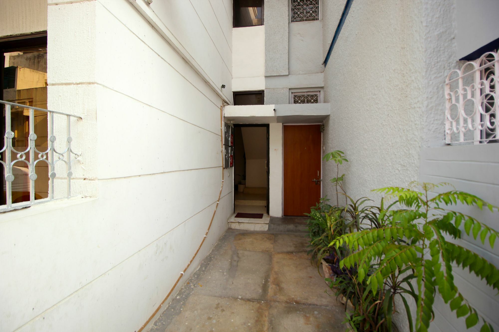 Oyo Flagship 591 Safdarjung Enclave Aparthotel Nueva Delhi Exterior foto